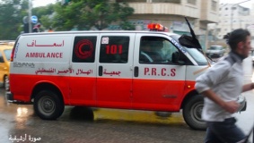جيش الاحتلال يهاجم سيارة اسعاف في سلفيت