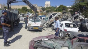 الشرطة تتلف 100 مركبة غير قانونية غرب رام الله