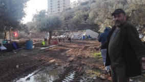 الاحتلال يهدم بيتاً متنقلاً وخيمة غرب بيت لحم