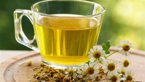 ماذا يحدث عند تناول شاي البابونج يومياً؟