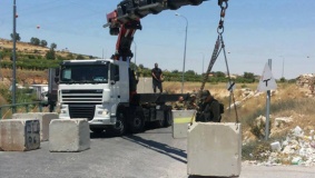 بالأسلاك الشائكة..الاحتلال يغلق محيط جبل الفرديس شرق بيت لحم