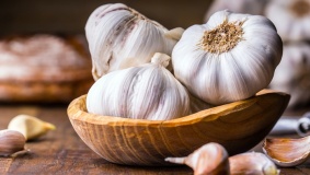 أضرار تناول الثوم بكثرة