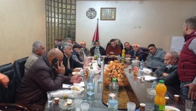 إضراب شامل لمركبات العمومي غدا الأحد في الخليل