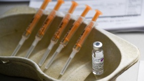 بريطانيا.. وفاة 7 أشخاص تلقوا لقاح أسترازينيكا بجلطات دموية