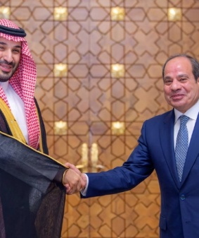 مصر: مجلس النواب يفوض السيسي لدعم السعودية دفاعياً