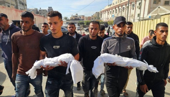 وفاة طفلتين بحريق خيمة بمواصي خانيونس