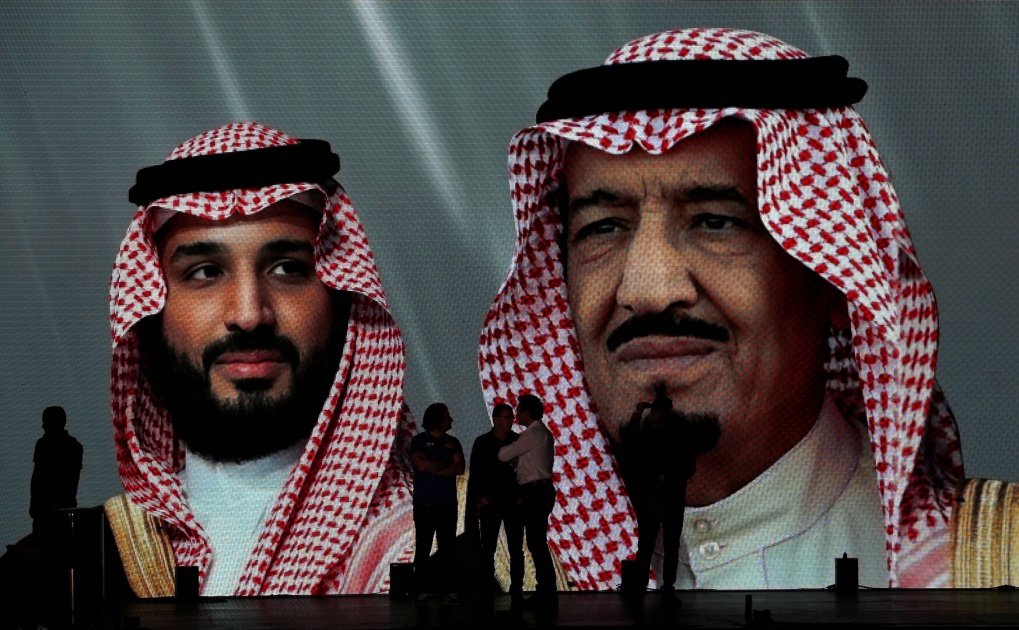 ملك السعودية يكلف ولي العهد برئاسة الوزراء