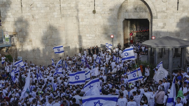 الاحتلال يقر إلغاء مسيرة الأعلام بالقدس
