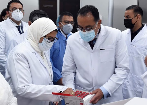 فيديو: مصر تعلن إنتاج مليون جرعة من لقاح كورونا