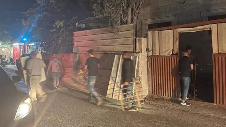 الاحتلال يجبر مواطنا على هدم منزله في القدس