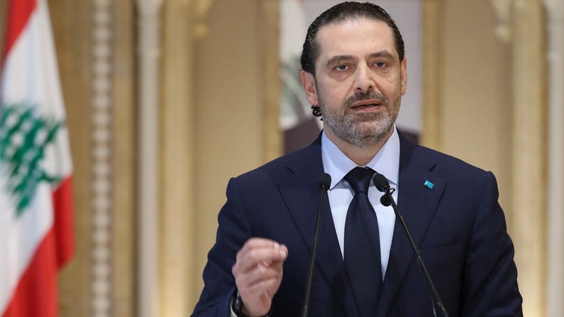 الحريري يعلن تقديم تشكيلة حكومية تنتظر جواب عون