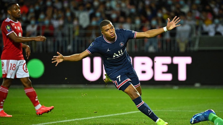 ريال مدريد يعرض 160 مليون يورو على باريس للتعاقد مع مبابي