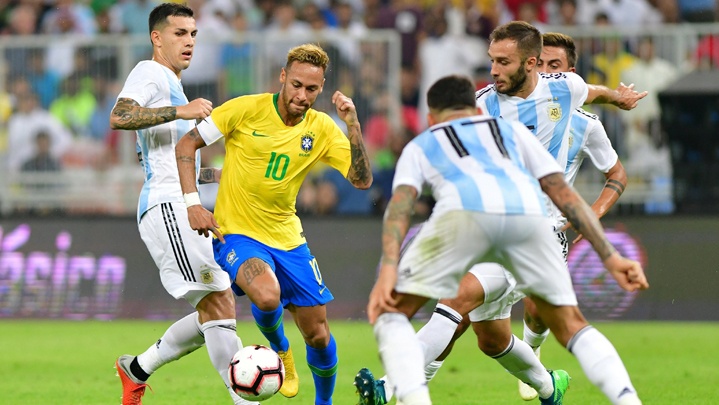 السماح بحضور 12 ألف متفرج في مباراة البرازيل والأرجنتين