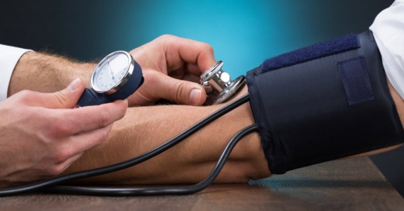 مشروب الثوم والعسل وتأثيرة على ضغط الدم