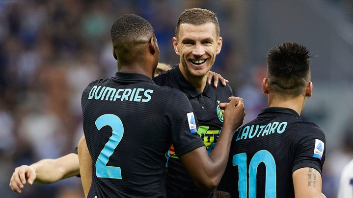 انتر يواصل عروضه الرائعة في الدوري ايطالي بفوزه على فيورنتينا