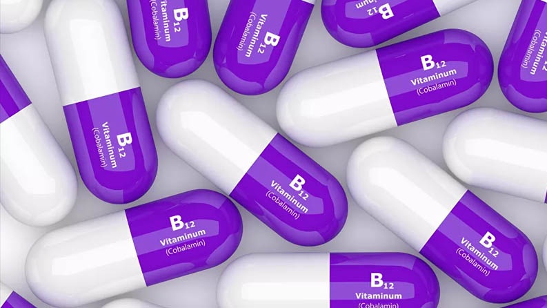 أعراض يسببها نقص فيتامين "b 12"