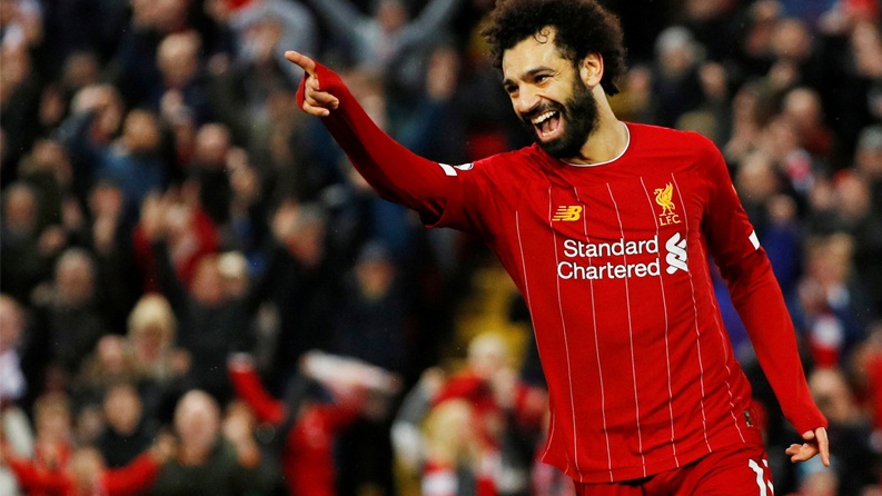 صلاح يرد على اهتمام مدرب برشلونة بالتعاقد معه