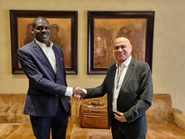 وزير سوداني يجتمع مع مسؤولين إسرائيليين في أبو ظبي