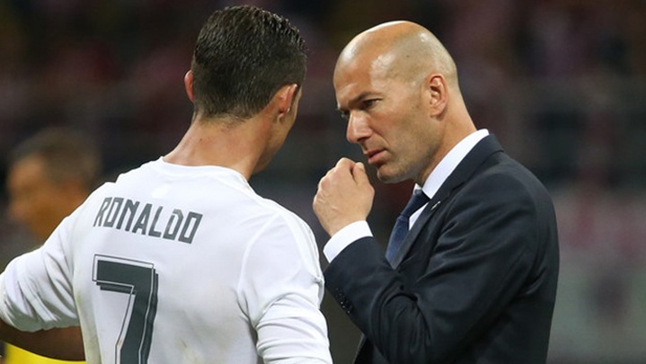 أول تصريحات زيدان بعد تعيينه رسميًا: سأقود فرنسا بنفس طريقة ريال مدريد
