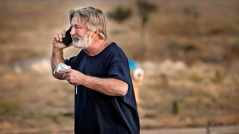 الكشف عن مصير الممثل الأمريكي أليك بالدوين بعد واقعة القتل في فيلم الصدأ