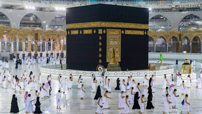 السعودية .. السماح بقدوم المعتمرين عبر جميع المنافذ باستثناء واحد!