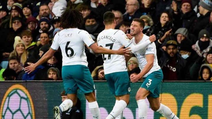 مانشستر سيتي وليفربول يواصلان مطاردة تشيلسي على صدارة الدوري الإنجليزي