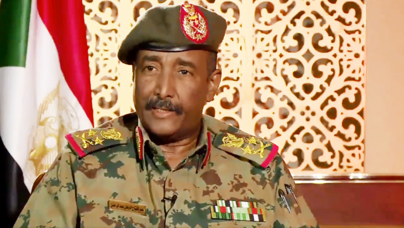 البرهان يبرر التطبيع: أعاد السودان للمجتمع الدولي