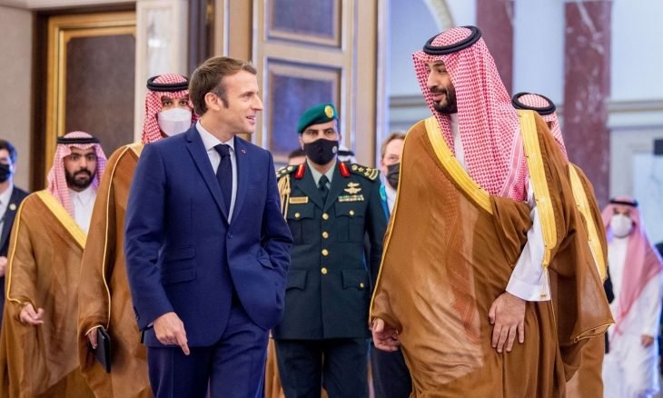 مبادرة فرنسية سعودية لمعالجة الأزمة بين الرياض وبيروت