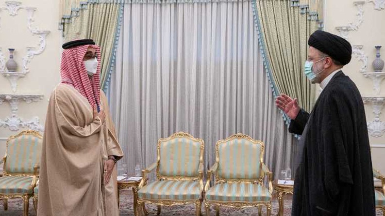 الرئيس الإيراني يستقبل وفدا إماراتيا