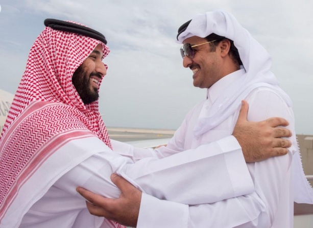 الأولى منذ المصالحة.. بن سلمان يصل قطر