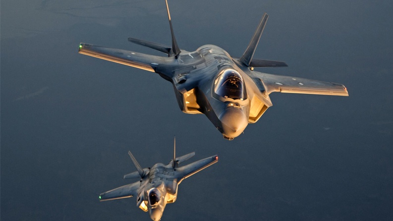 الإمارات تهدد بإلغاء صفقة طائرات F35 من واشنطن