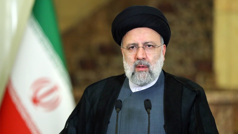 الرئيس الإيراني: أي تحرك للأعداء سيواجه برد شامل وحاسم
