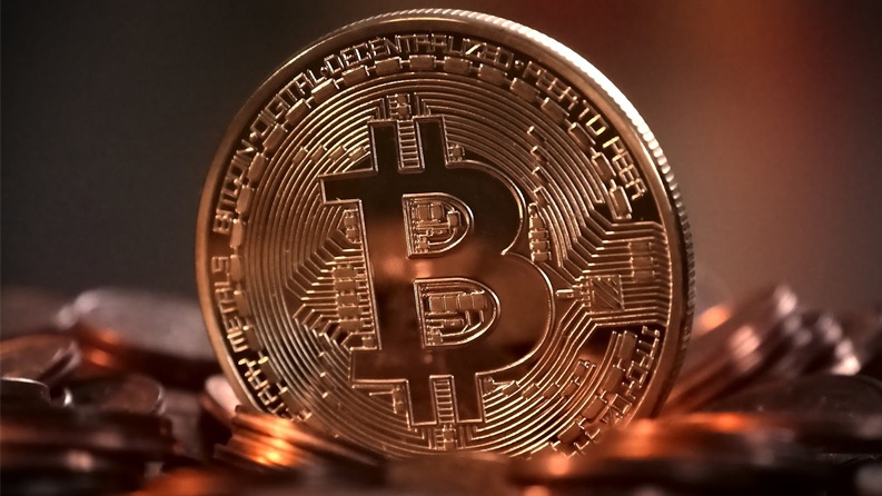 انخفاض حاد في قيمة عملة البيتكوين