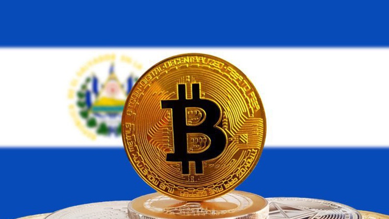 السلفادور تشتري عملات بيتكوين بقيمة 15 مليون دولار
