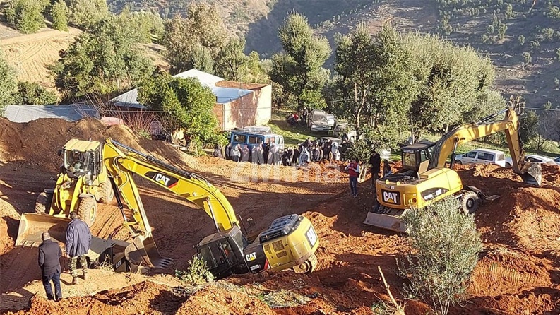 المغاربة يترقبون إنقاذ الطفل ريان إثر تقدم عمليات الحفر