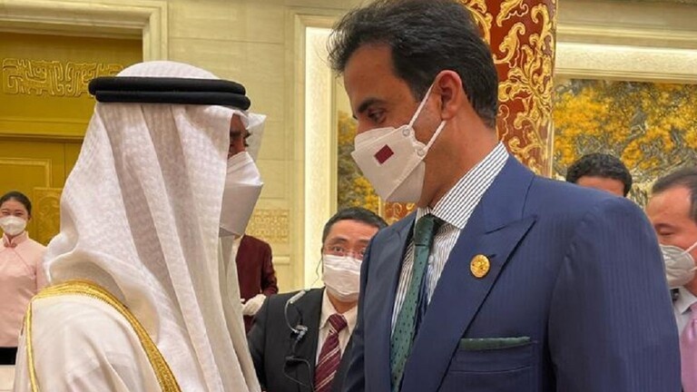 شاهد: اللقاء الأول بين أمير قطر وولي عهد أبو ظبي منذ الأزمة الخليجية