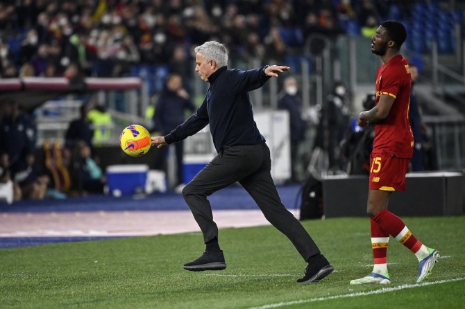 هل يعود مورينيو إلى الدوري الإنجليزي؟