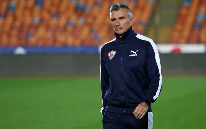رسمياً.. الزمالك يقيل مدربه الفرنسي كارتيرون