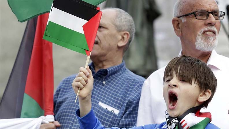 مظاهرات بواشنطن ونيويورك للمطالبة بإطلاق سراح ناشط طلابي فلسطيني