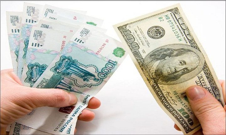 الروبل الروسي يقفز لأعلى سعر صرف أمام الدولار منذ عامين