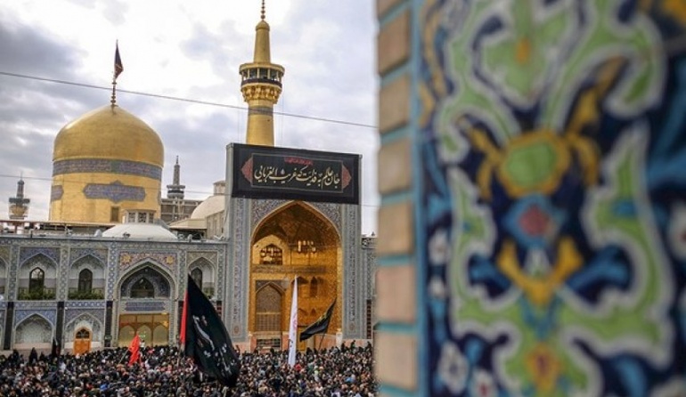 اندلاع حريق بأقدس مرقد شيعي في إيران