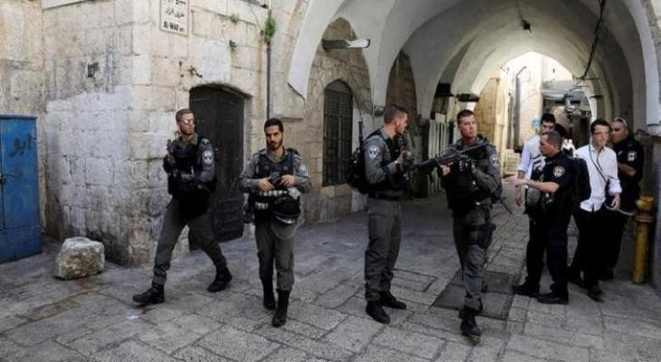 (فيديو) إصابة شاب بجراح خطيرة برصاص الاحتلال في القدس