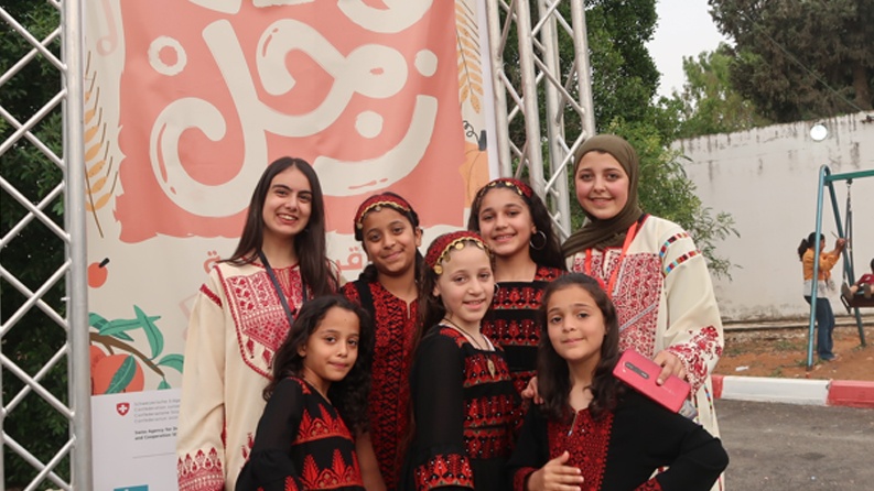 مهرجان زرع وزجل ختام مشروع عليكم جيرة