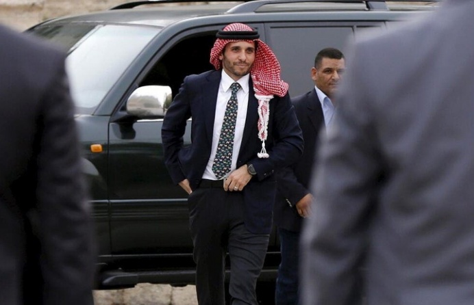 الكشف عن سبب تفعيل "القيود" على الأمير حمزة