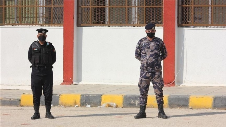 الجيش الأردني يتخذ خطوات للتعامل مع تسرب الغاز السام في العقبة
