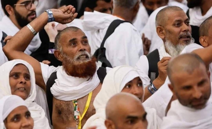 الحجاج يستقبلون أول أيام التشريق