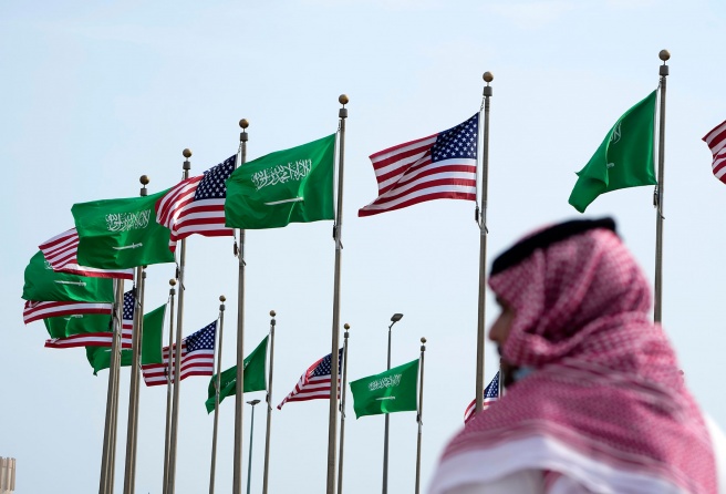 استطلاع: 92% من السعوديين يرون الولايات المتحدة حليفاً حقيقياً للمملكة