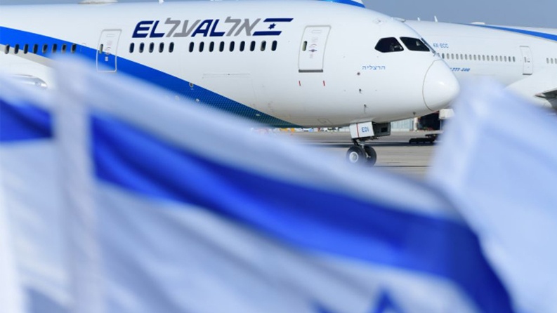 السعودية تفتح مجالها الجوي أمام رحلات جوية مباشرة من إسرائيل