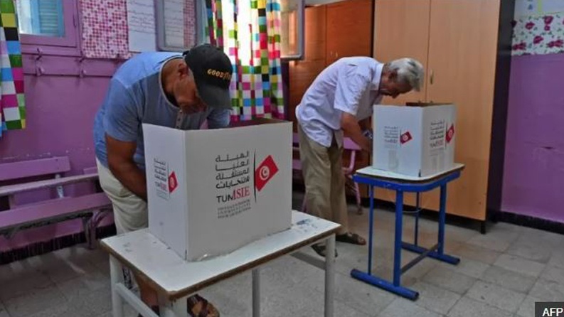 نتائج تصويت الاستفتاء على الدستور التونسي تعلن اليوم 