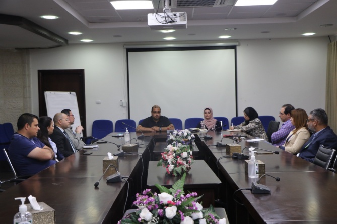 الاتصالات تستكمل اعمالها بايجاد حلول ممكنة لتزويد منطقة مسافر يطا والاغوار بخدمات وشبكات الاتصلات